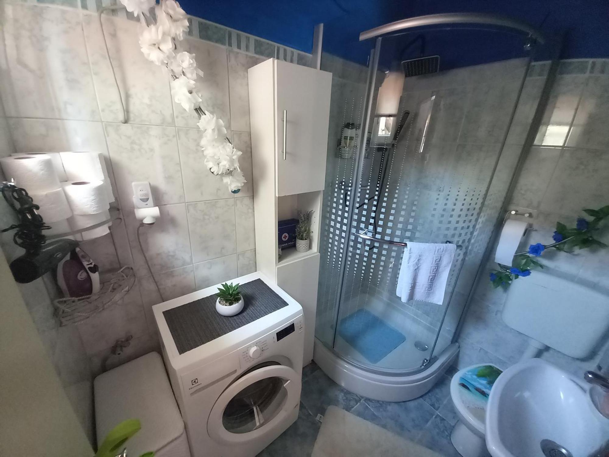 S-Type Apartment In The Center Split Bagian luar foto